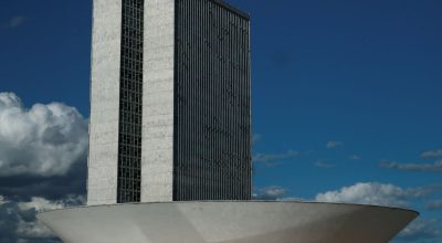 monumentos_brasilia_cupula_plenario_da_camara_dos_deputados3103201339.jpg